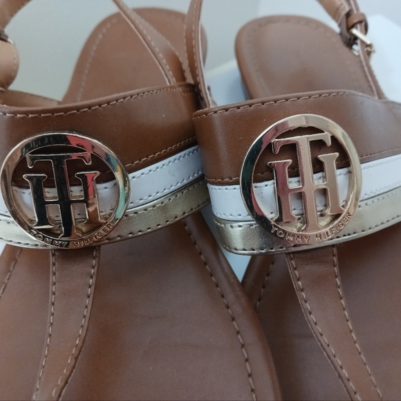 Tommy Hilfiger Sandles - Picture 4 of 8